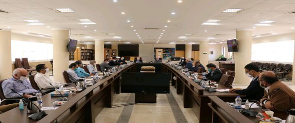 برگزاری نشست شورای دانشگاه با حضور عضو کمیسیون برنامه و بودجه مجلس...