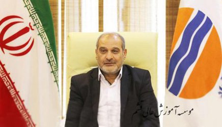 حمیدرضا مومنی در جزیره قشم ماندنی شد