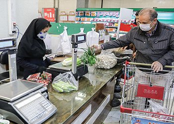 متخصص پزشکی اجتماعی دانشگاه علوم پزشکی بوشهر:
در تمام مدت خرید از فروشگاه‌ها پروتکل‌های بهداشتی را رعایت کنیم
