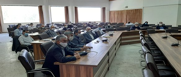 تجلیل از خدمات ارزنده علمی و اجرائی دو تن از اساتید بازنشسته دانشگاه تبریز
