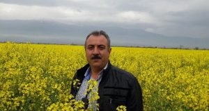 دریافت امتیاز و تقدیر مهندس محسن باقری پژوهشگر بخش تحقیقات زراعی و باغی مرکز تحقیقات و آموزش گلستان از سوی رئیس موسسه تحقیقات اصلاح بذر کشور