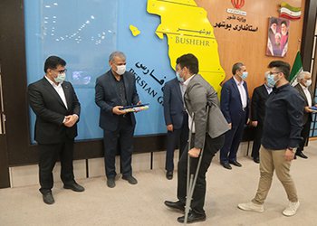 در آئینی با حضور مسئولان استان بوشهر؛
برگزیدگان جایزه «بنیاد رشد و اندیشه سازندگی» استان بوشهر تجلیل شدند/ گزارش تصویری