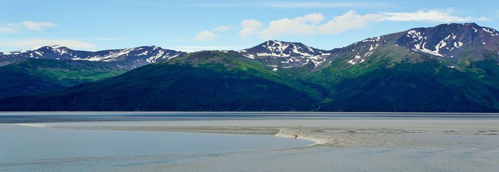 Seven Natural Phenomena Worth Traveling to Alaska For