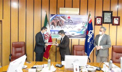 امضای تفاهم‌نامه همکاری بین شرکت ملی پخش فرآورده‌های نفتی ایران و دانشگاه آزاد اسلامی