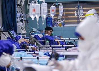 دبیر ستاد مبارزه با کرونا در استان بوشهر:
۲۸۲ بیمار در بخش‌های کرونایی استان بوشهر بستری هستند
