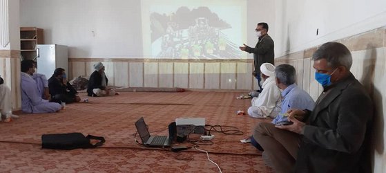 بازدید کارگروه یاوران تولید از مزارع استان سیستان و بلوچستان به منظور بررسی مسایل و مشکلات تولید محصولات کشاورزی با محوریت محصول پیاز