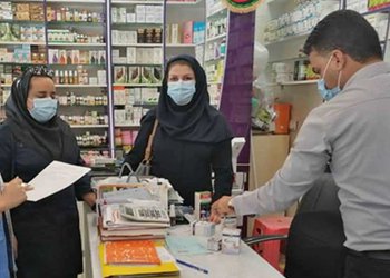 پزشک داروساز شبکه بهداشت و درمان شهرستان دشتستان:
تجویز و فروش دارو به صورت گیاهی و شیمیایی در عطاری‌ها تخلف محسوب می‌شود
