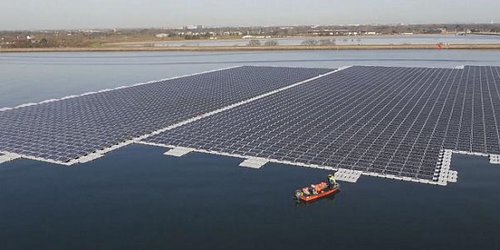 نخستین نیروگاه خورشیدی شناور در کشور ساخته شد