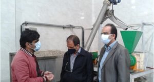 بازدید پژوهشگران بخش تحقیقات فنی و مهندسی مرکز تحقیقات و آموزش کشاورزی گلستان از کارخانه روغن کشی خاوردشت
