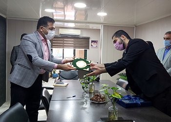 معاون فرهنگی و دانشجویی دانشگاه علوم پزشکی بوشهر
ظرفیت‌های دانشجویان جهادی و قرآنی در دانشگاه علوم پزشکی بوشهر استفاده حداکثری می‌شود
