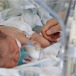 هشدار متخصصین در خصوص زایمان های پیش از موعد و تحمیلی
