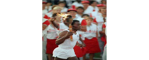 Olympic Decathlon Medalist Rafer Johnson Dies at 86