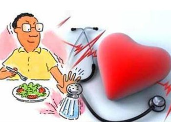 کارشناس تغذیه شبکه بهداشت و درمان دشتستان:
مصرف زیاد نمک زمینه ابتلا به فشارخون را افزایش می‌دهد
