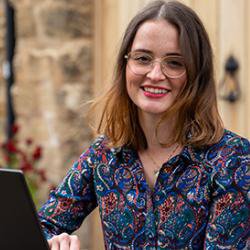 Philosopher’s thumbs-down to social media ‘likes’ gets award thumbs-up from Royal Institute