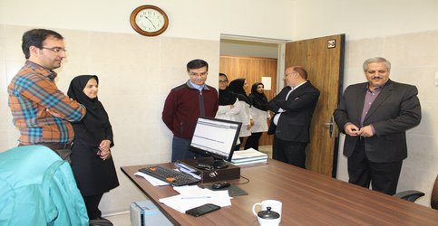 تبریک معاون و مدیران معاونت غذا و دارو به کارشناسان آزمایشگاه کنترل کیفی غذا و دارو