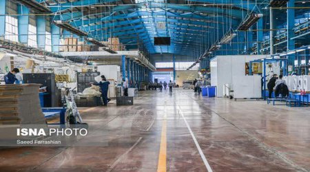 رئیس دانشگاه آزاد اسلامی واحد نجف‌آباد:دانشگاه با ارتباط موثر با صنعت، می‌تواند پشتیبان تولید باشد