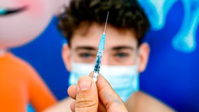 Brazilian town experiment shows mass vaccination can wipe out COVID-19