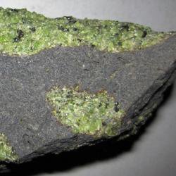 Rock crystals from the deep give microscopic clues to earthquake ground movements