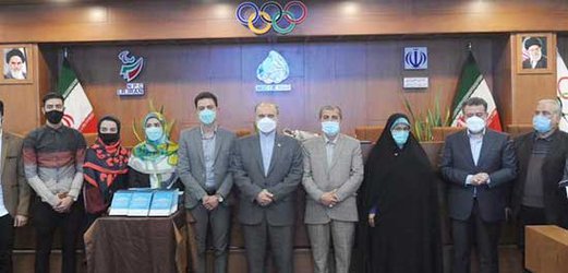 تقدیر وزیر ورزش و جوانان از زوج مدافع سلامت بیمارستان شهدای گمنام