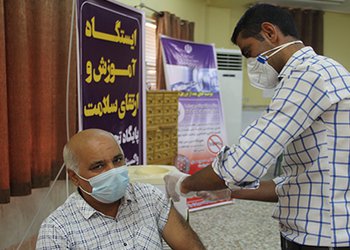 رئیس شبکه بهداشت و درمان شهرستان دشتستان:
بیش از ۲۱ هزار نفر  از افراد ۵۰ تا ۶۰ سال در شهرستان دشتستان واکسینه خواهند شد