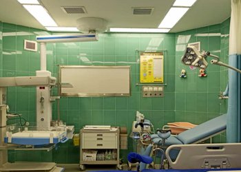 فرماندار دیر:
۲ میلیارد تومان تجهیزات پزشکی برای بیمارستان دیر خریداری شد