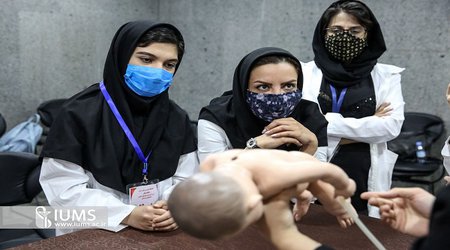 علوم پزشکی ایران اولین دانشگاه برگزار کننده کلاس های عملی حضوری در شرایط کرونا