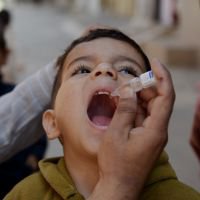 اهمیت واکسیناسیون در مهار بیماریهای تهدید کننده زندگی از جمله فلج اطفال