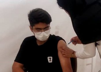 ۸۱ درصد از جمعیت بالای ۱۲ سال شهر بوشهر علیه بیماری کرونا واکسینه شدند