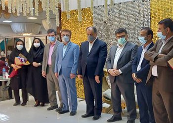 رییس دانشگاه علوم پزشکی و خدمات بهداشتی درمانی استان بوشهر؛
شاه بیت ایثار و فداکاری پرستاران را در روزهای بحران کرونا شاهد بودیم/گزارش تصویری
