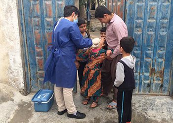 رئیس مرکز بهداشت شهرستان بوشهر:
اجرای طرح ملی ایمن‌سازی تکمیلی فلج اطفال در شهرستان بوشهر