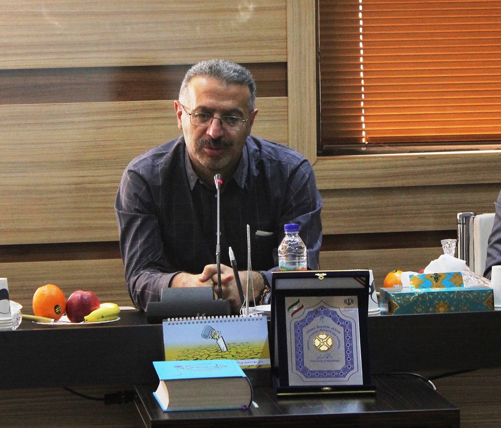 رئیس دانشگاه کردستان تأکید کرد: پژوهش کاربردی شاه کلید توسعه کردستان است