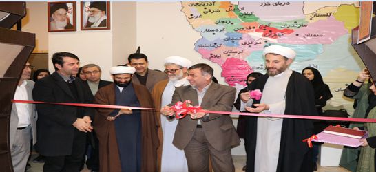 آغازبکار نمایشگاه سمفونی رنگ‌ ها در دانشگاه محقق اردبیلی