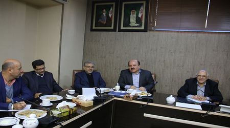 در جلسه هم اندیشی راه اندازی رشته نورو ساینس مطرح شد :
   
   دکتر ابطحی : به تحقق آرمان هاو آینده روشن دانشگاه آزاد اسلامی در حیطه علوم پزشکی شک نکنید