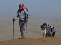 کویرنوردی اعضای کوهنوردی دانشگاه یزد در کویر مغستان