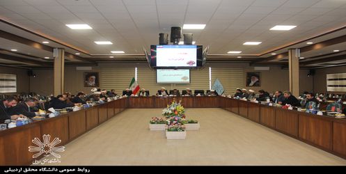 همه ما وظیفه داریم سرباز انقلاب اسلامی باشیم