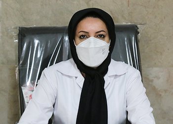 متخصص طب سنتی دانشگاه علوم پزشکی بوشهر:
داروهای گیاهی حتماً باید زیر نظر متخصصین طب سنتی تجویز و مورد استفاده قرار گیرند