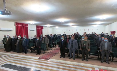 مراسم جشن بزرگداشت چهل و سومین سال پیروزی انقلاب اسلامی در مرکز تحقیقات و آموزش کشاورزی و منابع طبیعی استان اردبیل برگزار شد