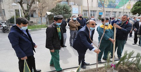 مراسم روز درختکاری در دانشگاه صنعتی امیرکبیر برگزار شد