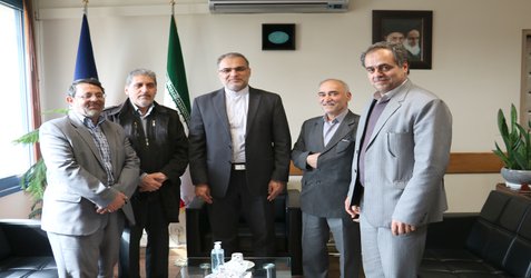 تقدیر از جانبازان شاغل در معاونت فرهنگی اجتماعی و دانشجویی دانشگاه فردوسی مشهد