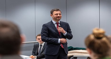 Slovakian Prime Minister meets student tech entrepreneurs at Imperial
