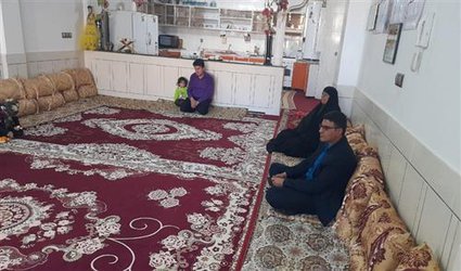 دیدار مسئولان دانشگاه آزاد اسلامی با خانواده نخستین شهید لردگان