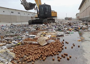 انهدام بیش از۱۵۰ تن  کالای قاچاق آرایشی ، بهداشتی و خوراکی غیرمجاز در بوشهر