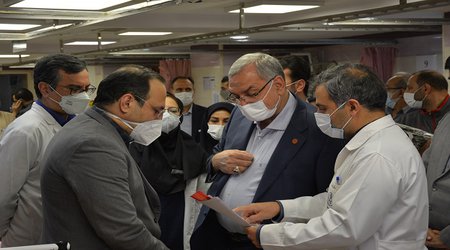 بازدید نوروزی وزیر بهداشت از بیمارستان حضرت رسول اکرم(ص)