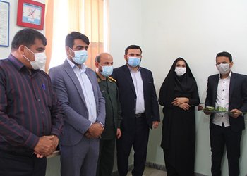 رئیس شبکه بهداشت و درمان دشتستان:
بخشداران و شوراها نقش بسیار مهمی در ارتقاء برنامه‌های بهداشتی مناطق خود دارند