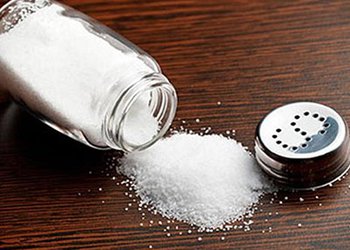 استفاده صحیح از نمک ید دار تصفیه‌شده روشی ارزان و مطمئن در تامین ید موردنیاز بدن است