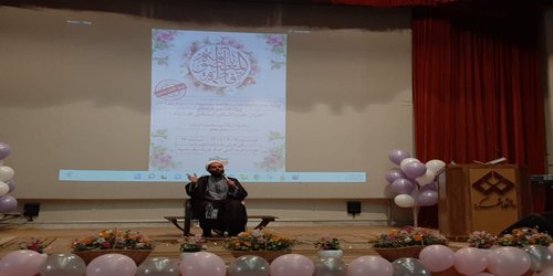 برگزاری ویژه برنامه جشن ولادت حضرت معصومه (س) و روز دختر ویژه دانشجویان در دانشگاه شهرکرد