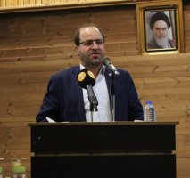 نقد تند را هم می‌پذیریم / قرارگیری فعالیت‌های دانشجویی تحت تاثیر خط مشی‌های بیرون از دانشگاه، جریان دانشجویی را منحرف می‌کند