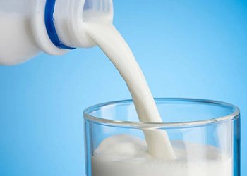 رژیم غذایی غنی از شیر و لبنیات ریسک چاقی را در دوران کودکی کاهش می دهد