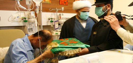تقدیر تولیت آستان مقدس امامزاده صالح(س)از کادر درمان بیمارستان شهدای تجریش