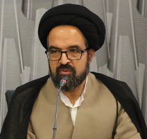 توجه به نیروی بی‌پایان امت از خصوصیات بارز تفکر امام خمینی (ره) بود / امام راحل قبل از اینکه بنیانگذار یک نظام اسلامی باشد، یک انسان کامل بود / «خدامحوری» ویژگی محوری امام در زندگی فردی، اجتماعی و مبارزات سیاسی است